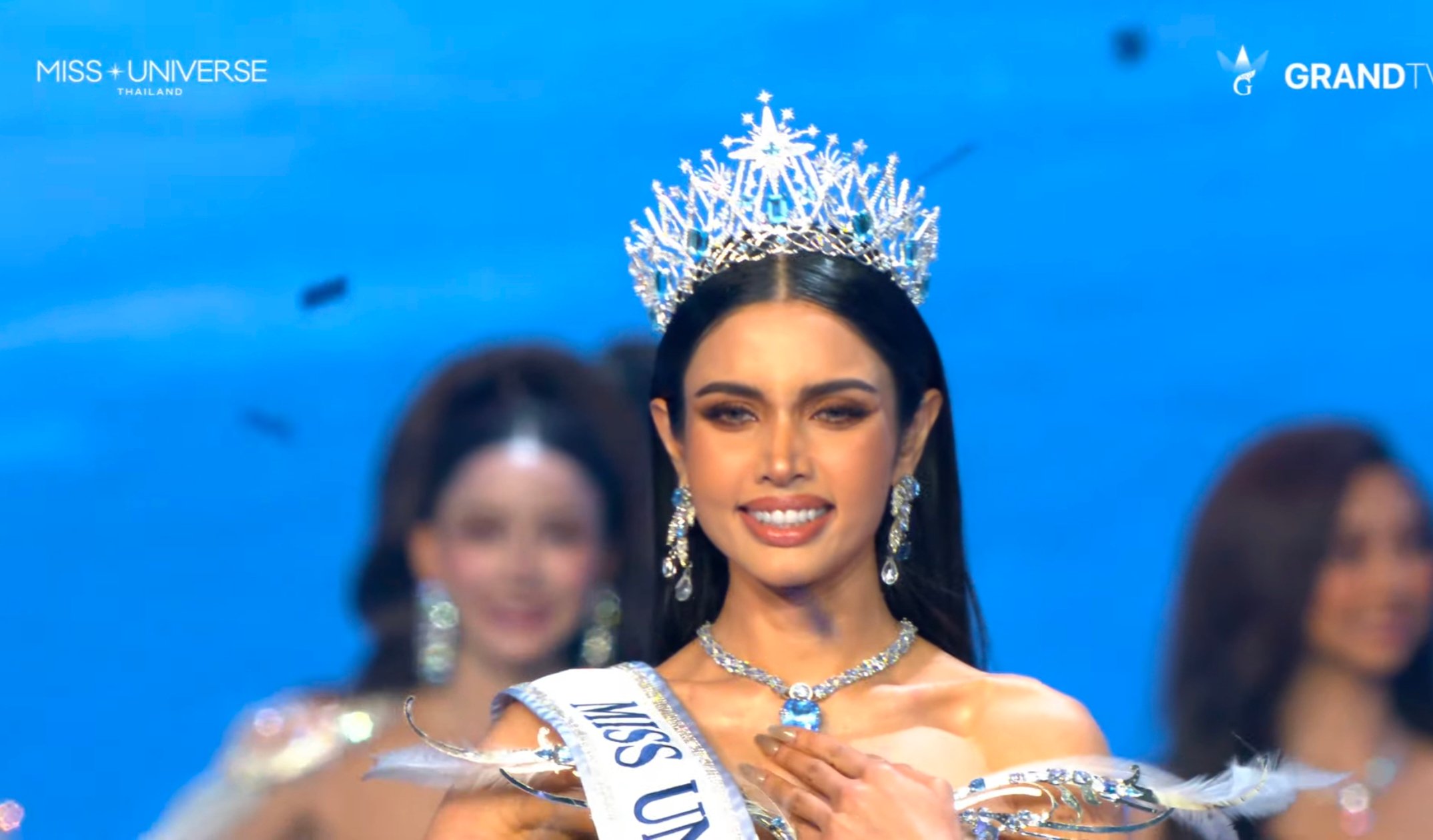 ประวัติ วีนา ปวีนา มิสยูนิเวิร์สไทยแลนด์ 2025-2