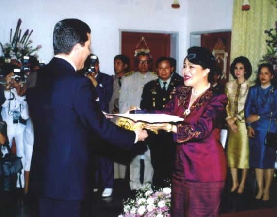 องค์กรต่าง ๆ ทูลเกล้าทูลกระหม่อมถวายเหรียญและรางวัลสดุดีพระเกียรติคุณ