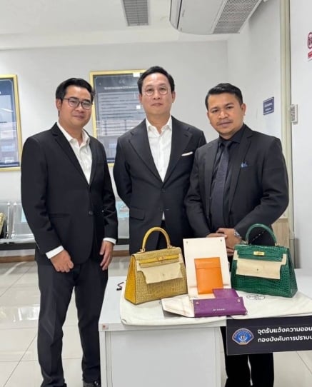 จบด้วยดี! ทนาย ดิว อริสรา ส่งมอบแบรนด์เนม-สร้อยบุลการี คืน ไฮโซเมย์ แล้ว