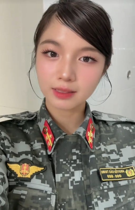 ตำรวจสาวเวียดนาม