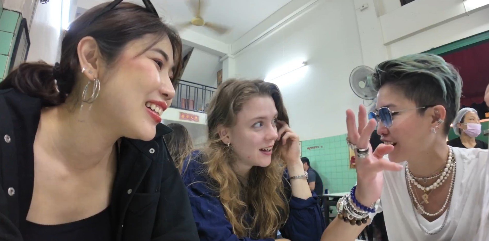 ผู้อยู่ในเหตุการณ์กับพีชชี่