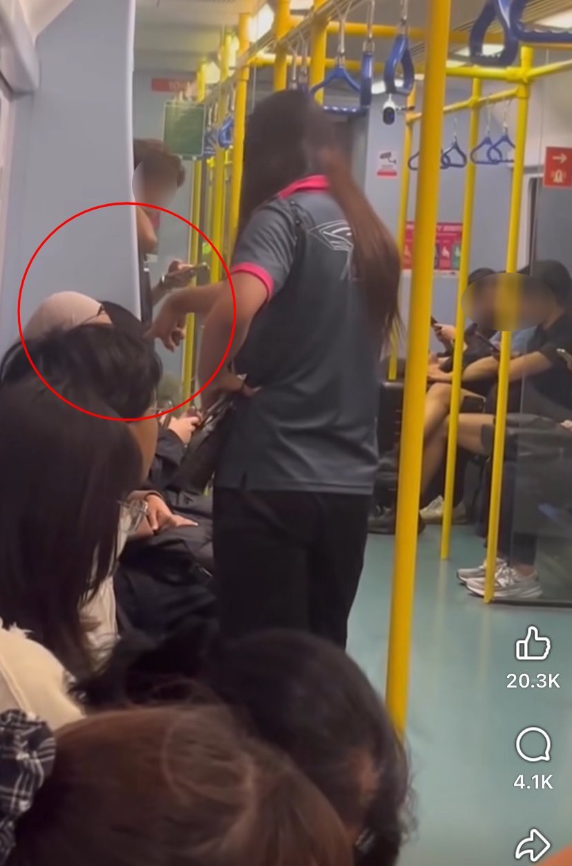พนง.สาวด่ากราด ถูกเดินชนบนรถไฟฟ้า ล่าสุดบริษัทประกาศพ้นสภาพแล้ว