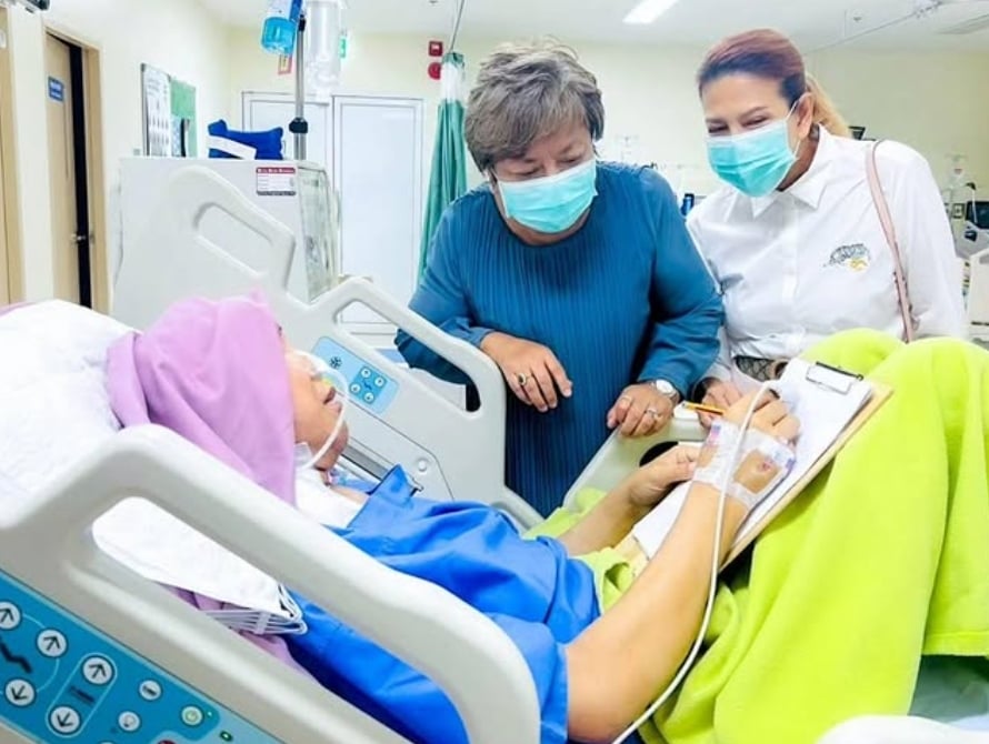 มัม ลาโคนิค เคลื่อนไหวครั้ิงแรก หลังออกจากห้อง ICU โพสต์ขอบคุณทุกคน