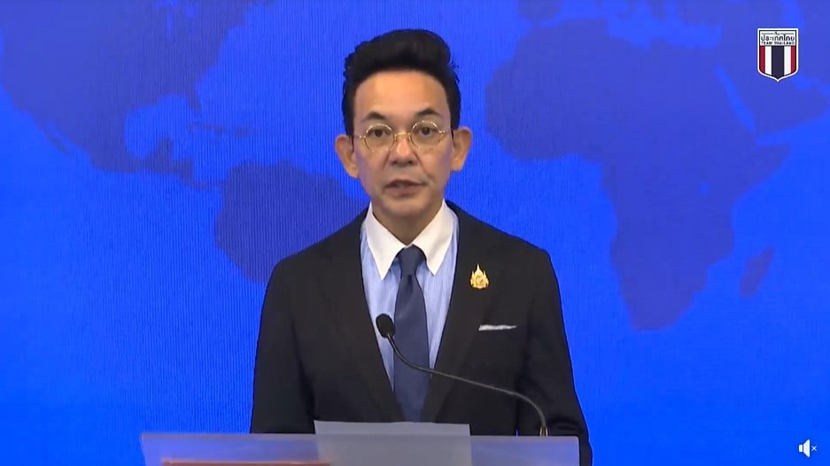 นายนิกรเดช พลางกูร โฆษกกระทรวงการต่างประเทศ ขณะกำลังแถลงข่าว