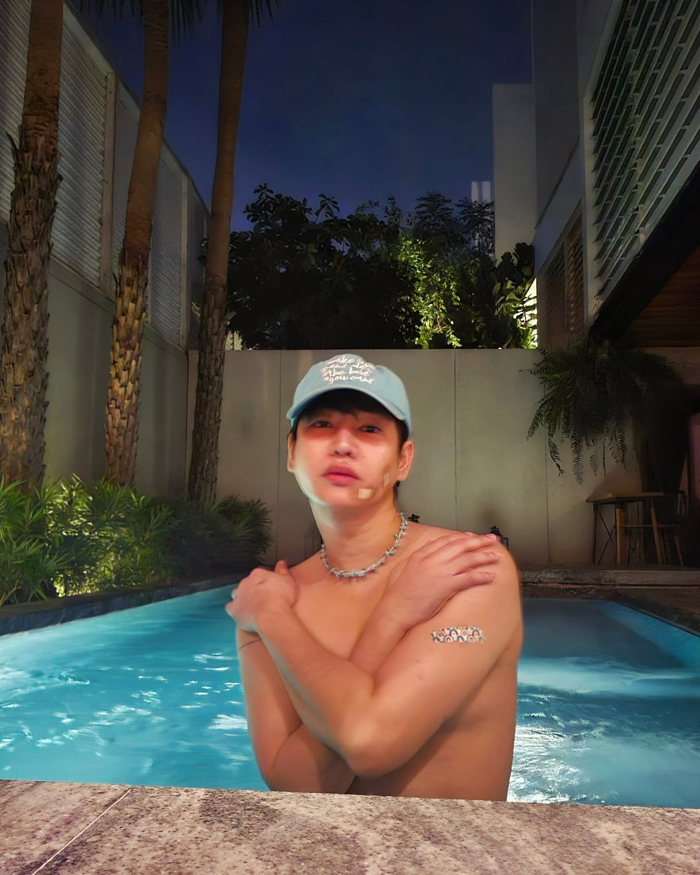 สาเหตุ เป๊ก ทำศัลยกรรม 2558