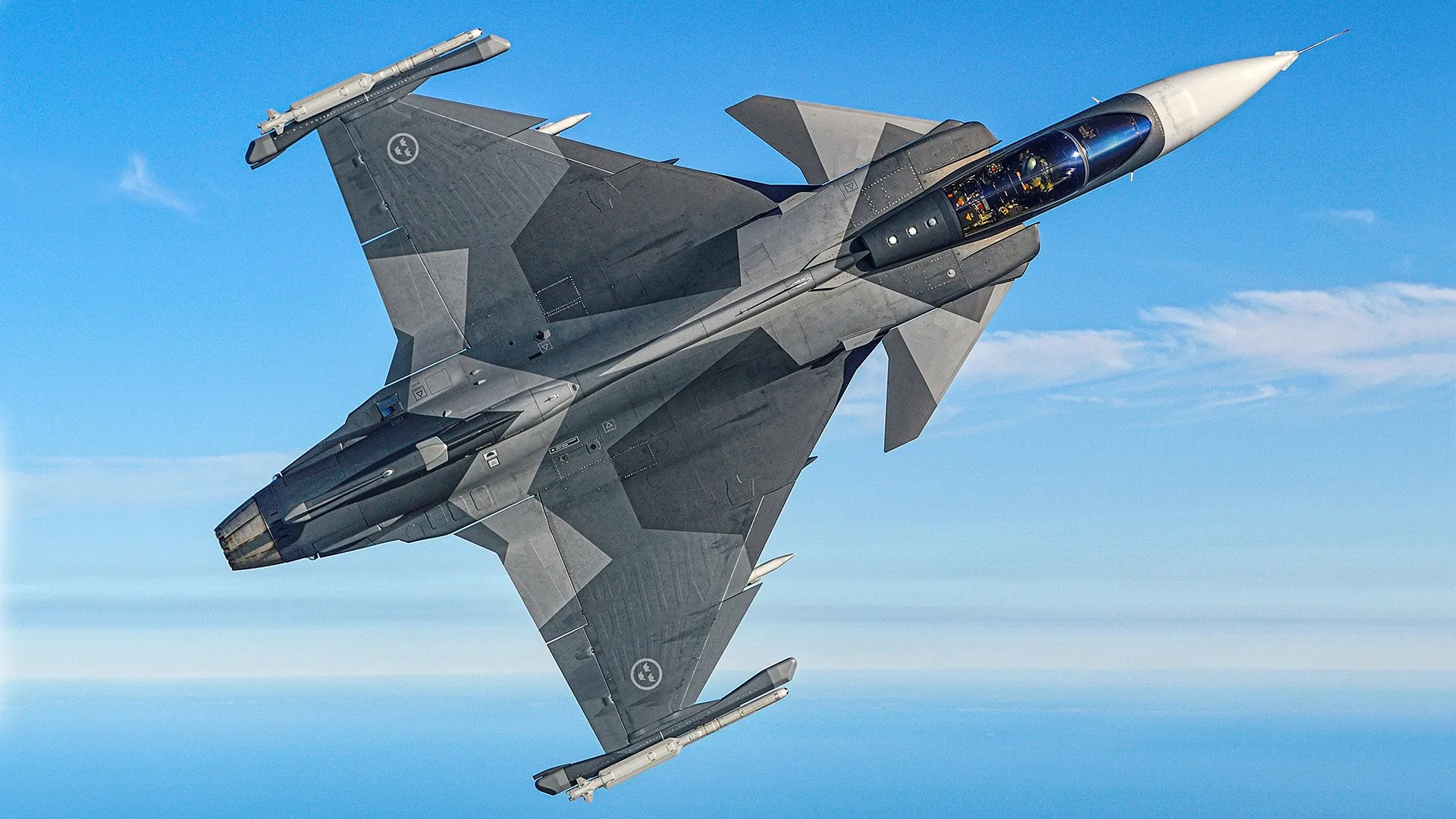 เครื่องบินขับไล่ Saab Gripen E/F กำลังบิน