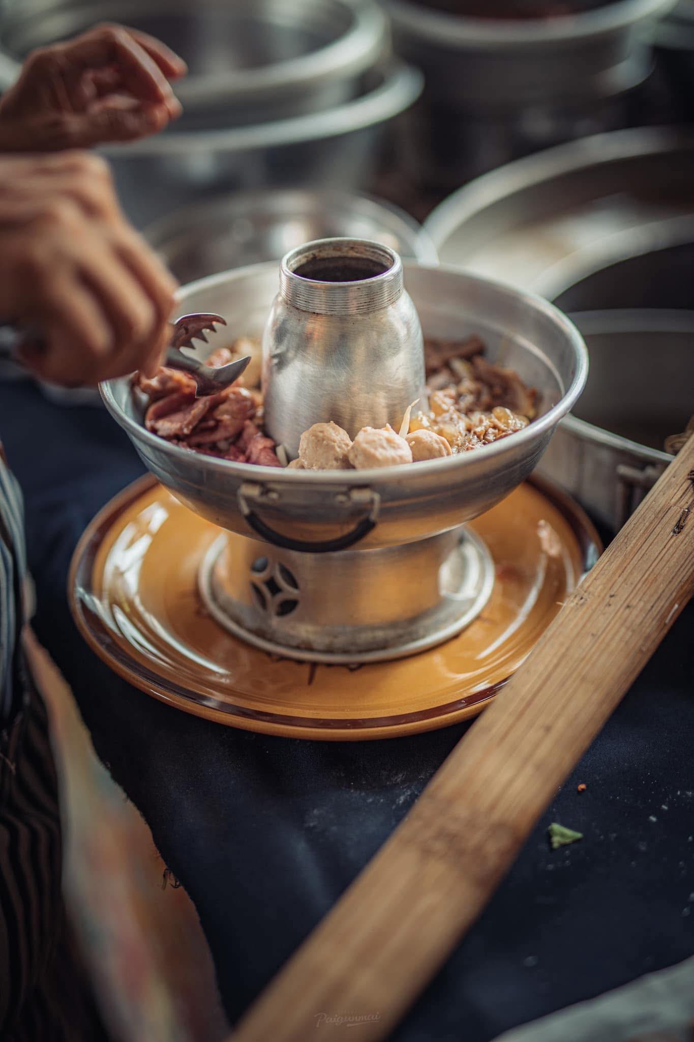 เซ่นพิษเศรษฐกิจไทย ก๋วยเตี๋ยวเนื้อร้านดัง ปิดกิจการถาวร ให้บริการถึงสิ้นเดือนสิงหาคม-1
