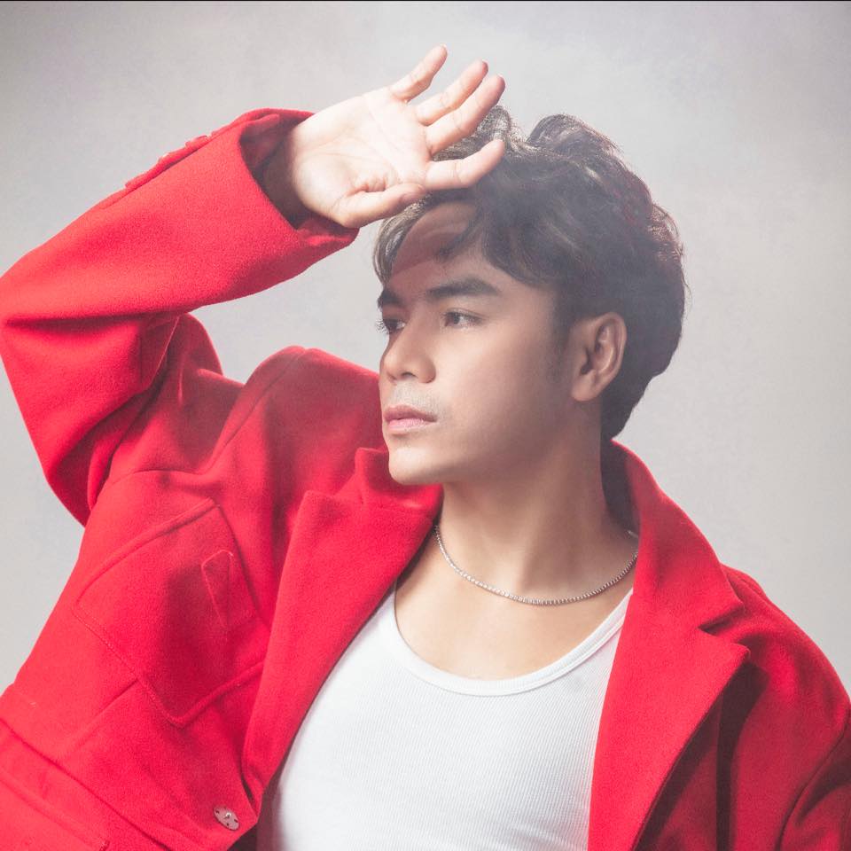โชน โสวานเรียช นักร้องเขมรแถวหน้ากัมพูชา