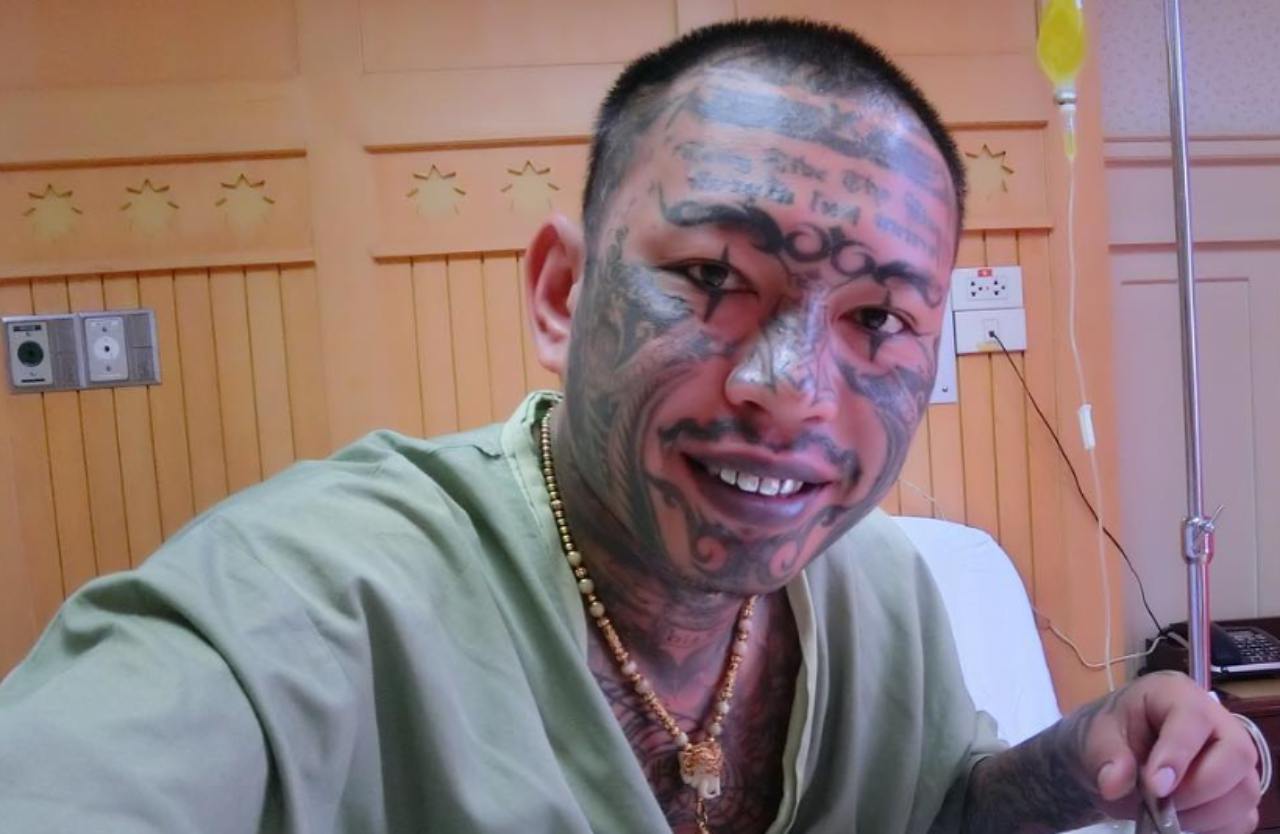 เก่ง ลายพราง โดน 4 ข้อหา