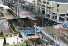 ถนนทรุดตัวหน้าโรงพยาบาลวชิรพยาบาล