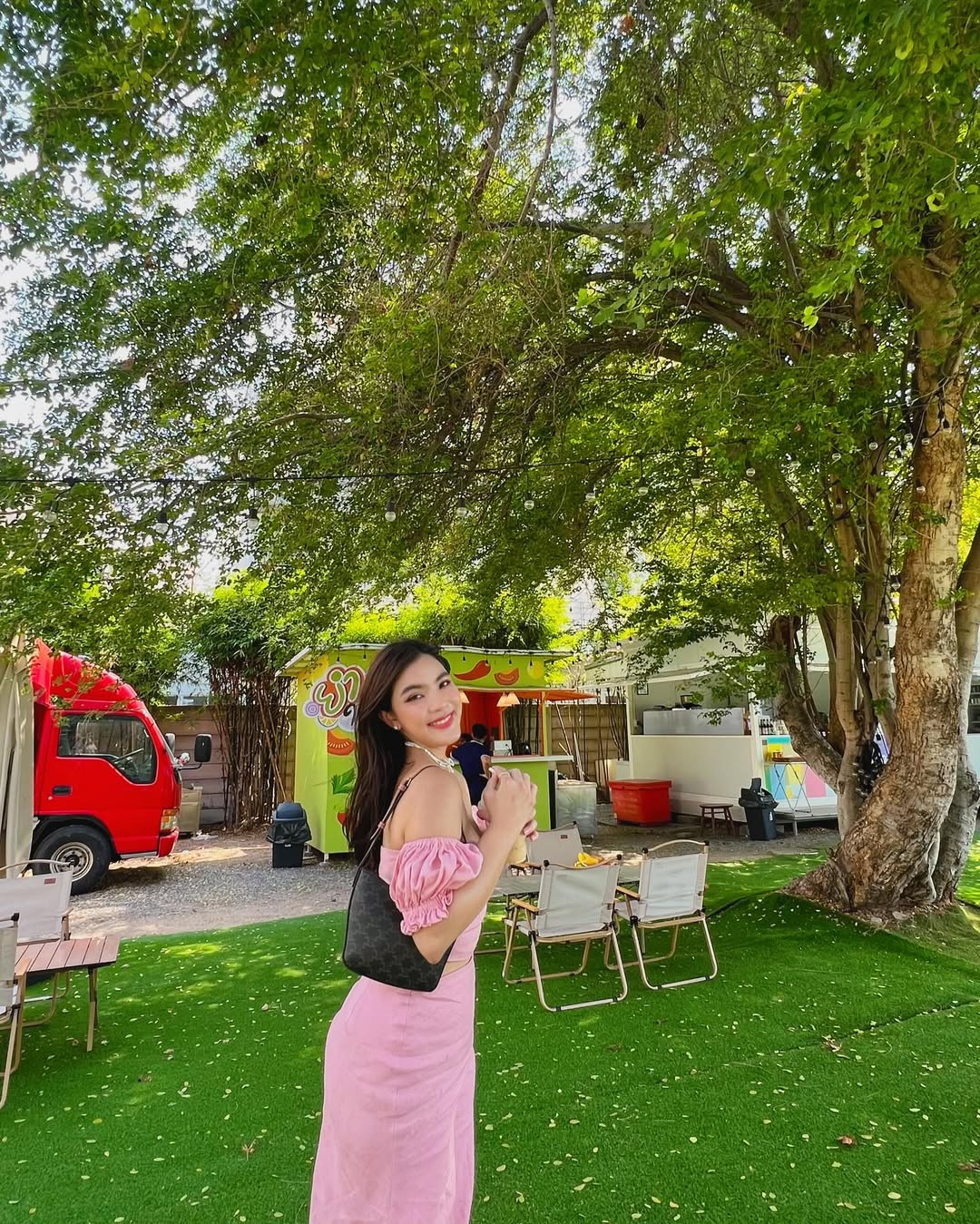 เปิดวาร์ป ทนายฟ้าใส ลูกสาวคนเก่ง ทนายกระดูกเหล็ก ผู้ครองหัวใจนร.โหนกระแสวันนี้-7