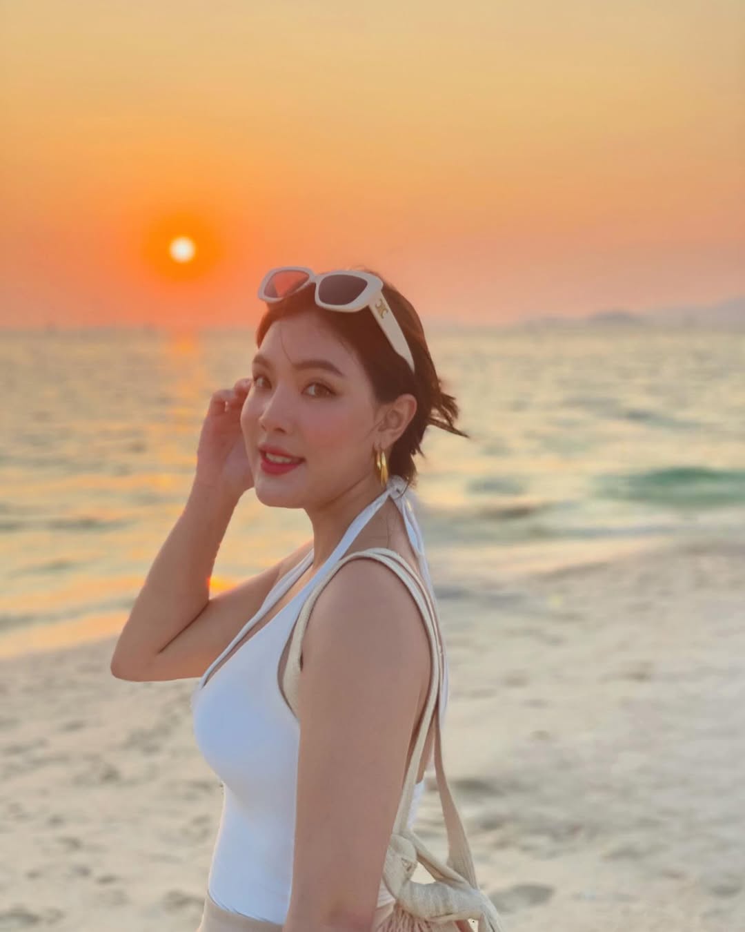 เปิดวาร์ป ทนายฟ้าใส ลูกสาวคนเก่ง ทนายกระดูกเหล็ก ผู้ครองหัวใจนร.โหนกระแสวันนี้-12