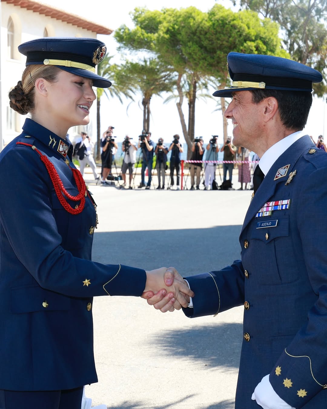 เจ้าหญิงเลโอนอร์ วัย 19 ปี ว่าที่ราชินีแห่งสเปน เข้ารับการฝึกทหารอากาศ-11