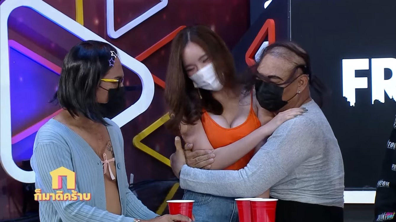 โหน่ง ชะชะช่า และ เบบี๋ สุพรรณี ในรายการก็มาดิคร้าบ