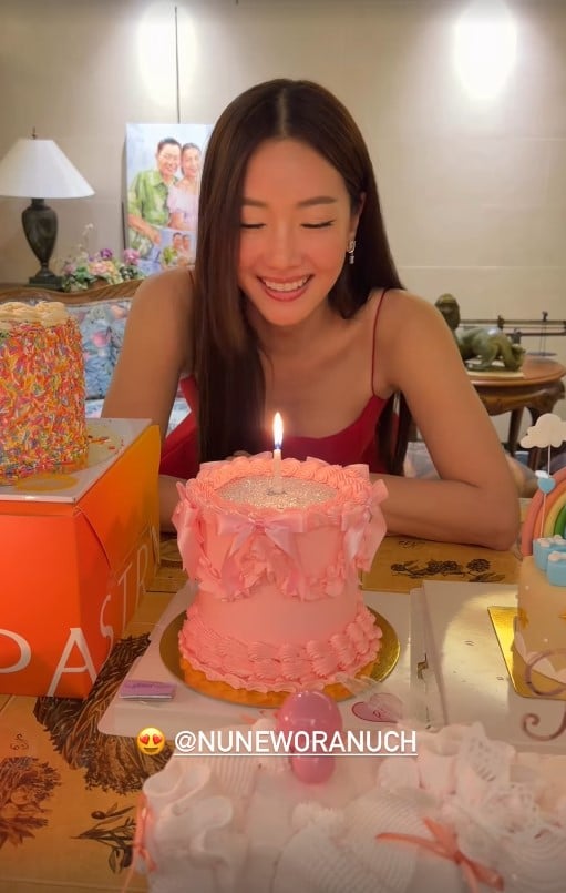 นุ่น วรนุช ฉลองวันเกิดอายุ 45 ปี