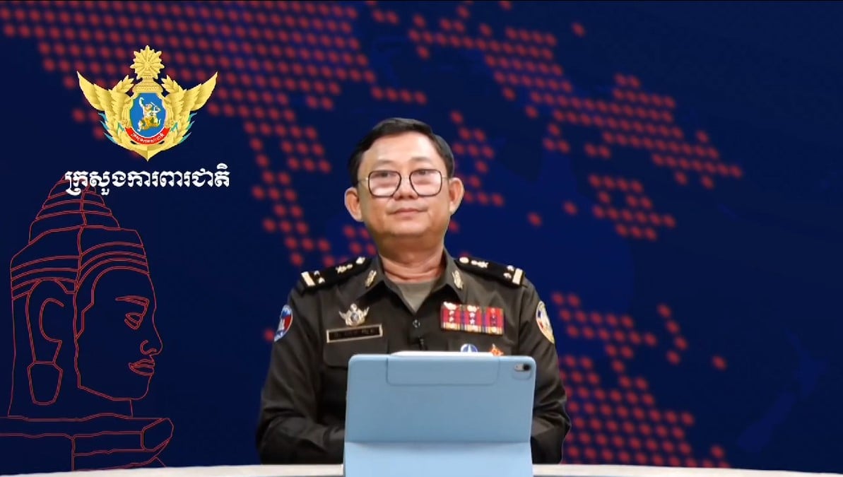 พลตรี เชง คุน รองอธิบดีกรมภูมิศาสตร์ กระทรวงกลาโหมกัมพูชา