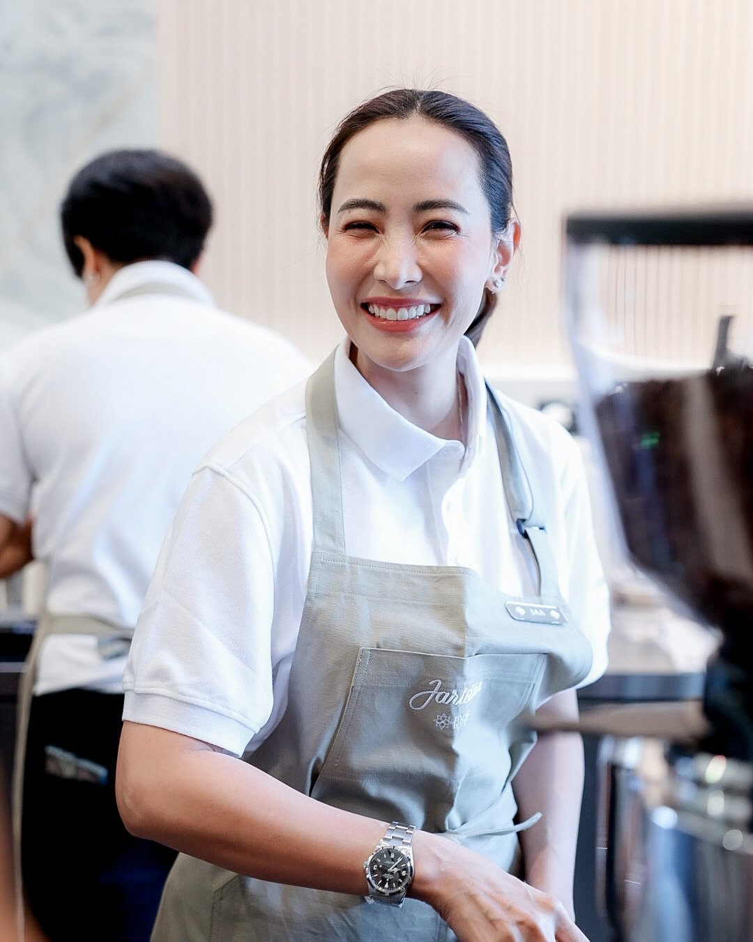 จ๋า ธนนนท์ นิรามิษ ทำธุรกิจร้านกาแฟ