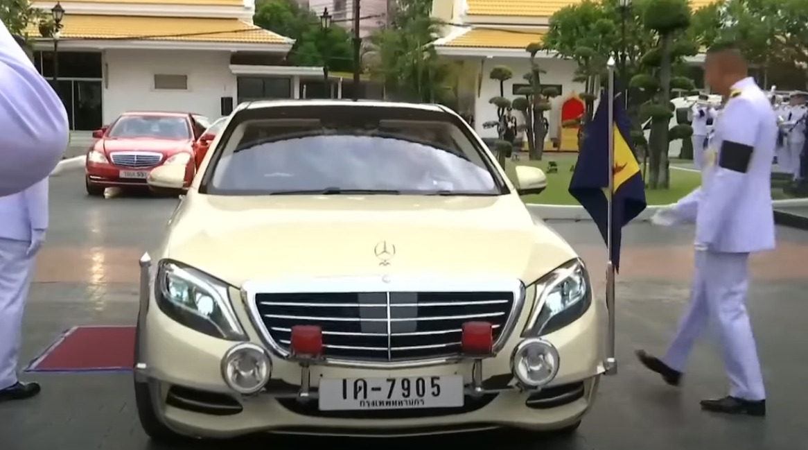 เลขทะเบียนรถ สมเด็จพระเทพ เสด็จฯ พระราชทานเพลิงศพ พลเอกสุจินดา อดีตนายกฯ คนที่ 19