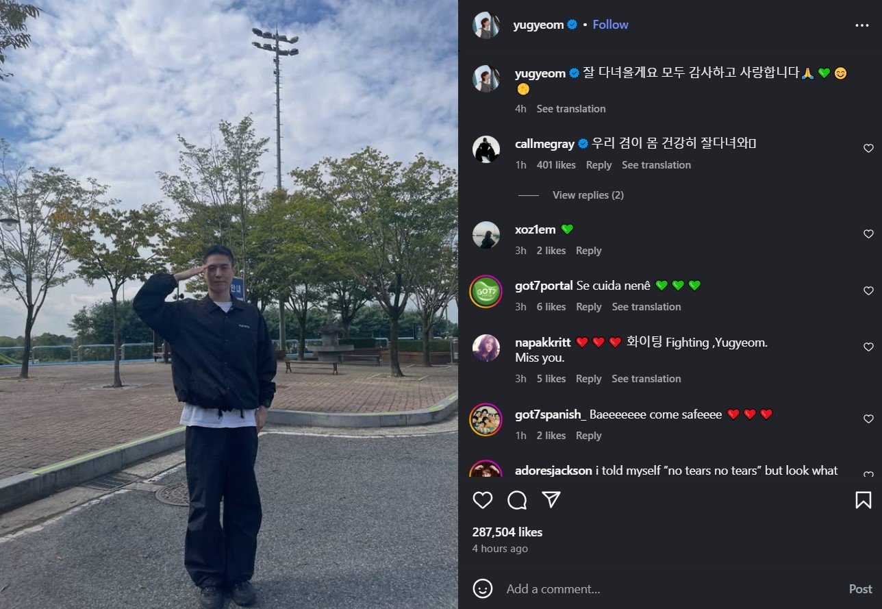 ยูคยอม GOT7 ในลุคผมสั้นเกรียนทำท่าวันทยหัตถ์ก่อนเข้ากรม