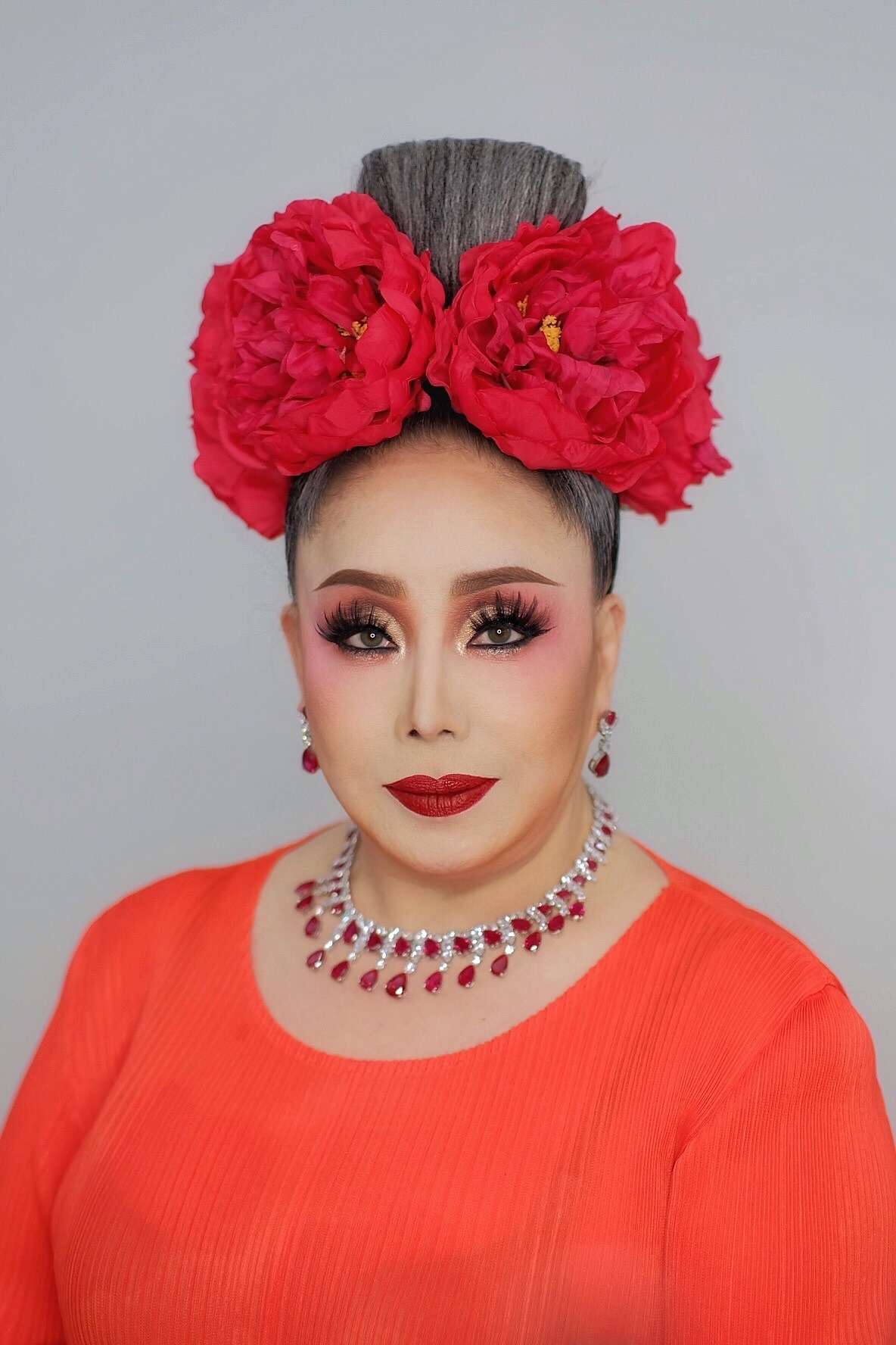 ลีน่าจัง หรือ ลีนา จังจรรจา