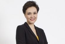 ภาพของนางศุภจี สุธรรมพันธุ์ ประธานเจ้าหน้าที่บริหารกลุ่ม บริษัท ดุสิตธานี จำกัด