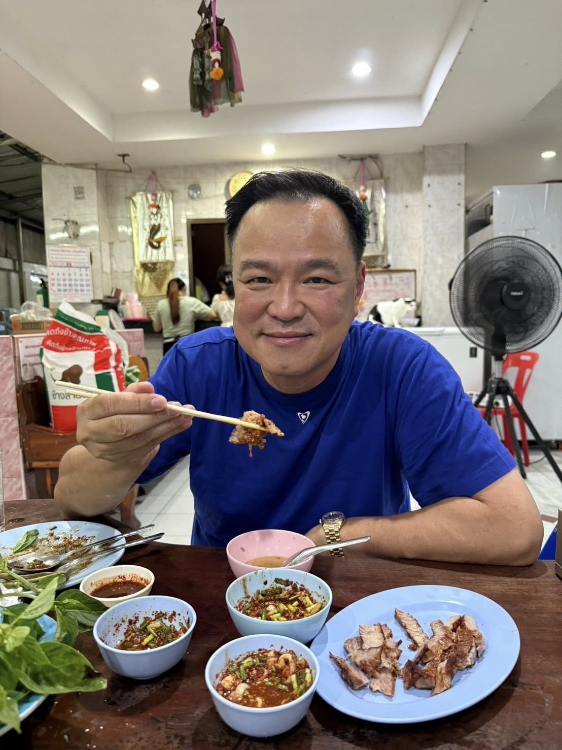 เส้นทางรัก ชีวิตคู่ อนุทิน