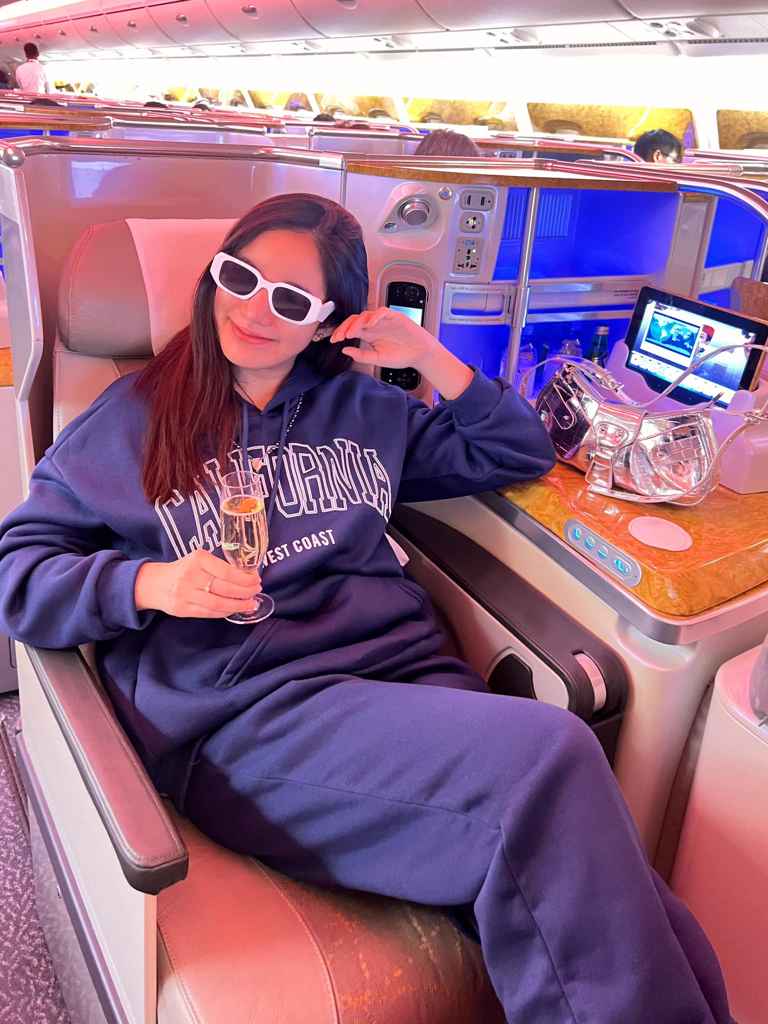 แห่ขุดภาพ เบบี๋ อดีตมิสแกรนด์ประจวบฯ ใช้ชีวิตหรูขัดเรื่องเล่าให้โหนกระแส-2