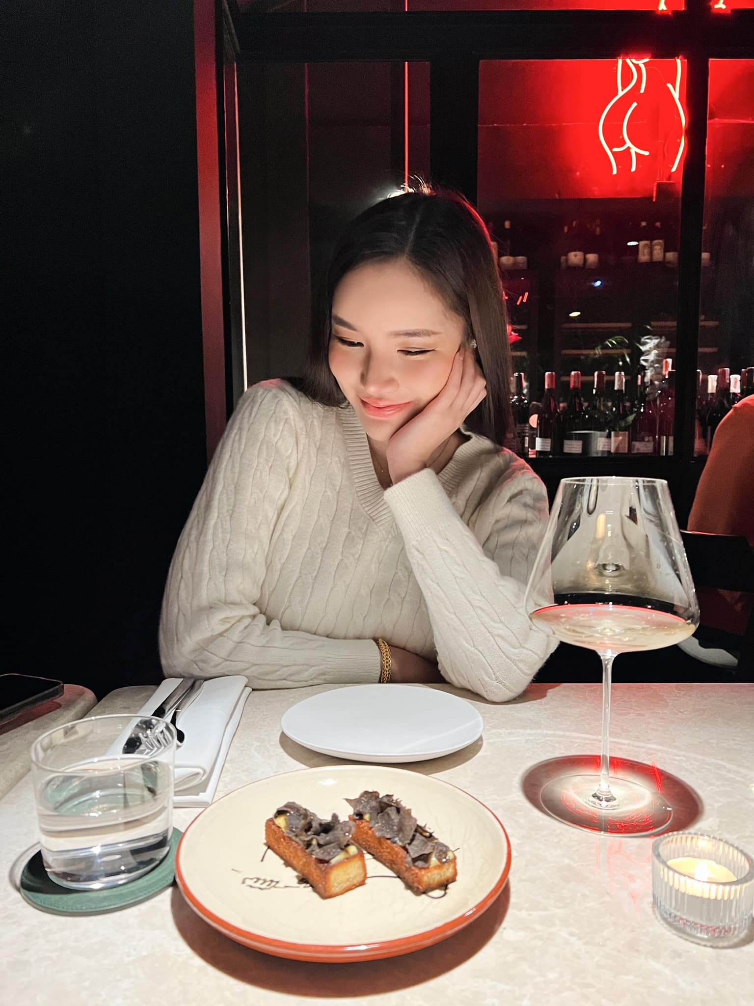 แห่ขุดภาพ เบบี๋ อดีตมิสแกรนด์ประจวบฯ ใช้ชีวิตหรูขัดเรื่องเล่าให้โหนกระแส-3