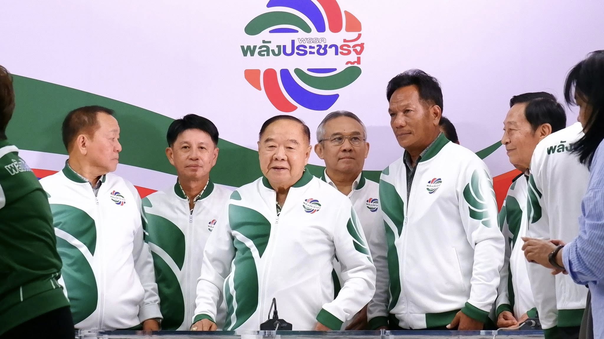 พลังประชารัฐเปิดตัว