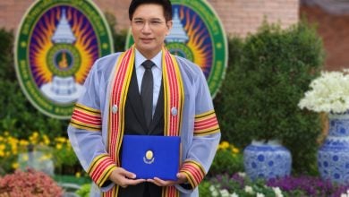 เครือโรงพยาบาลพญาไท–เปาโล ขอแสดงความยินดีกับ คุณอัฐ ทองแตง ประธานคณะผู้บริหาร เครือโรงพยาบาลพญาไท–เปาโล ในโอกาสเข้ารับพระราชทานปริญญาปรัชญาดุษฎีบัณฑิตกิตติมศักดิ์ สาขาวิชาทัศนศิลป์และการออกแบบ ประจำปีการศึกษา 2566 ณ มหาวิทยาลัยราชภัฏสวนสุนันทา