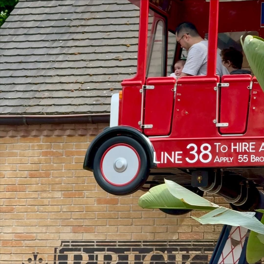 เซบาสเตียน พาลูก ๆ เที่ยวสวนสนุก สุดอบอุ่น พร้อมสาวข้างกายที่ทุกคนคุ้นตา-4