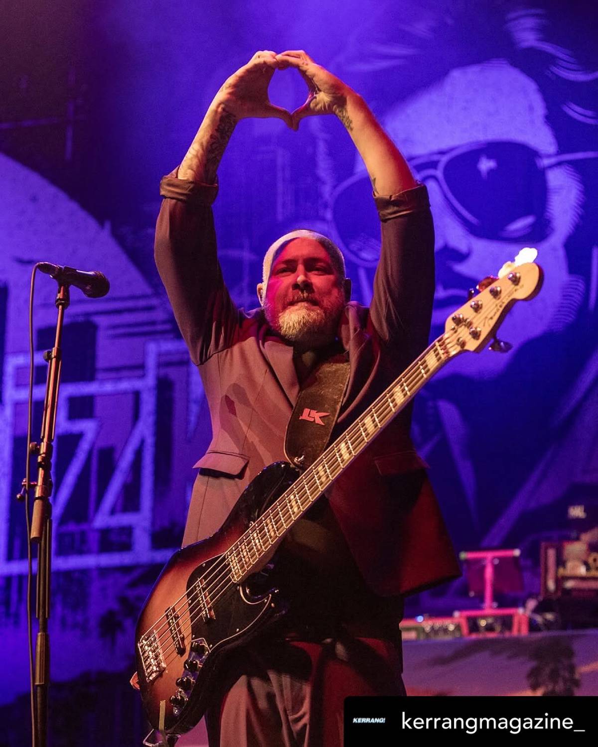RIP sam rivers (1977–2025), bassist of Limp Bizkit has died. The longtime bassist for rock-rap icons Limp Bizkit has died at the age of 48. The band confirmed the sad news in an emotional statement shared on Instagram this morning, revealing that Sam passed away last night.