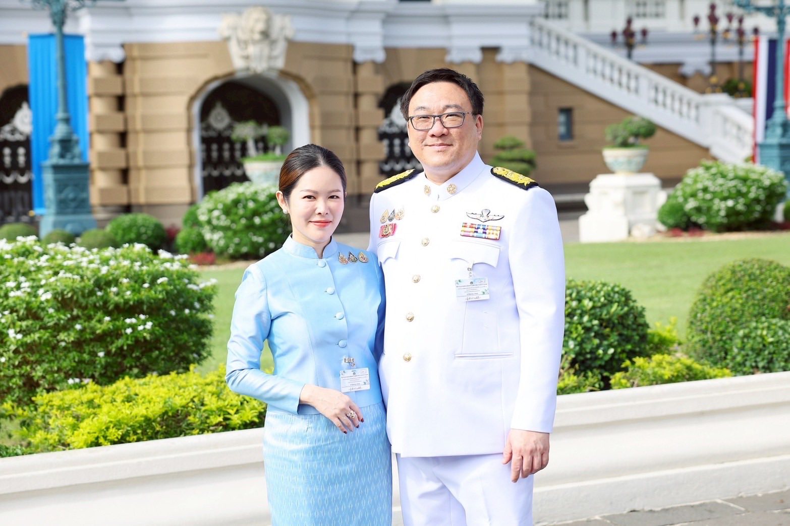 จุลพันธ์ อมรวิวัฒน์ กับวิสาระดี เตชะธีราวัฒน์ ภรรยา