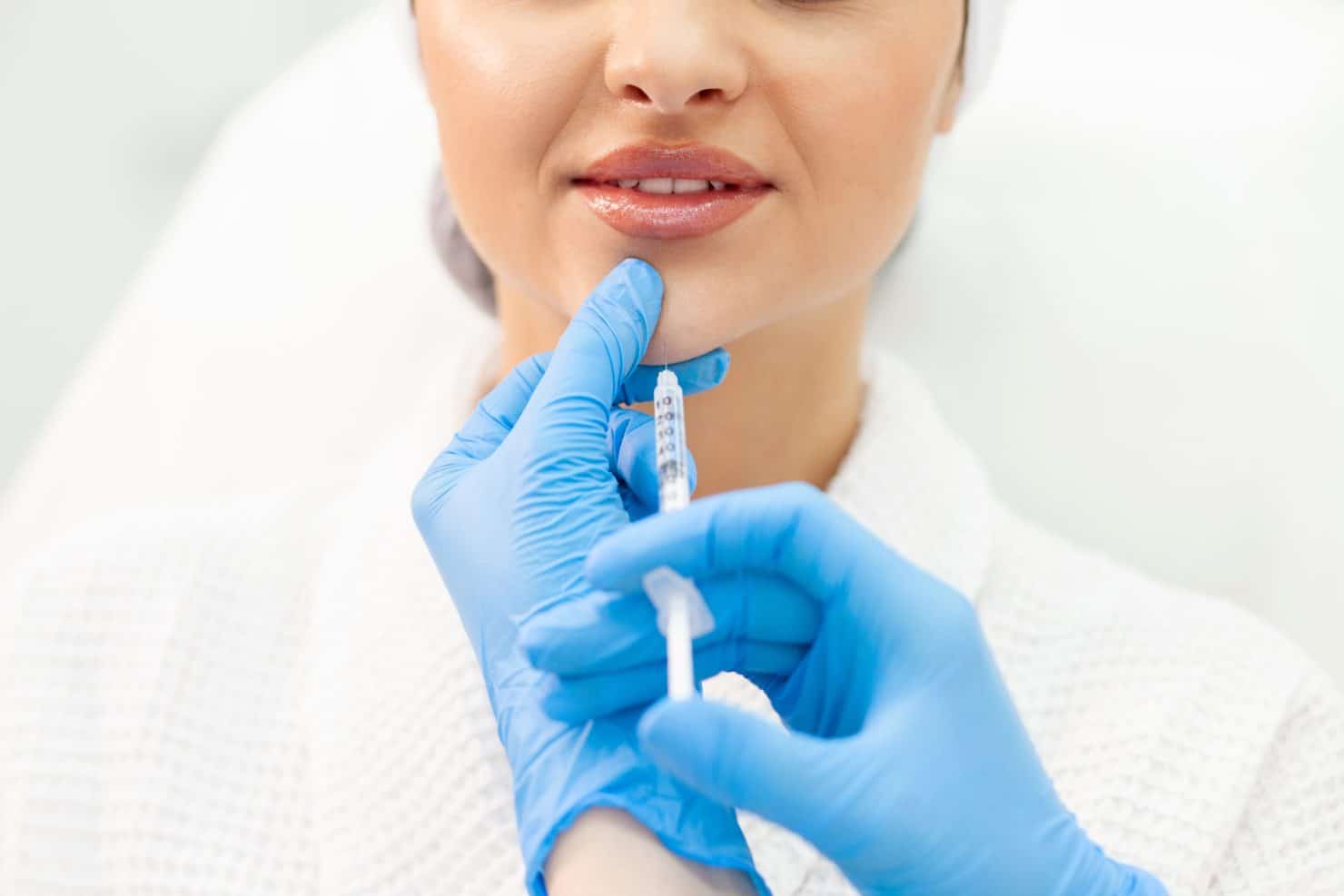 ฉีดฟิลเลอร์คาง คืออะไร