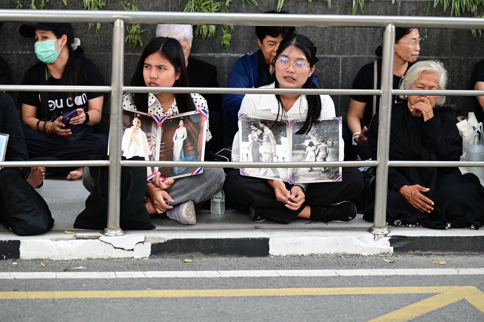 ถวายความอาลัยพระพันปีหลวง