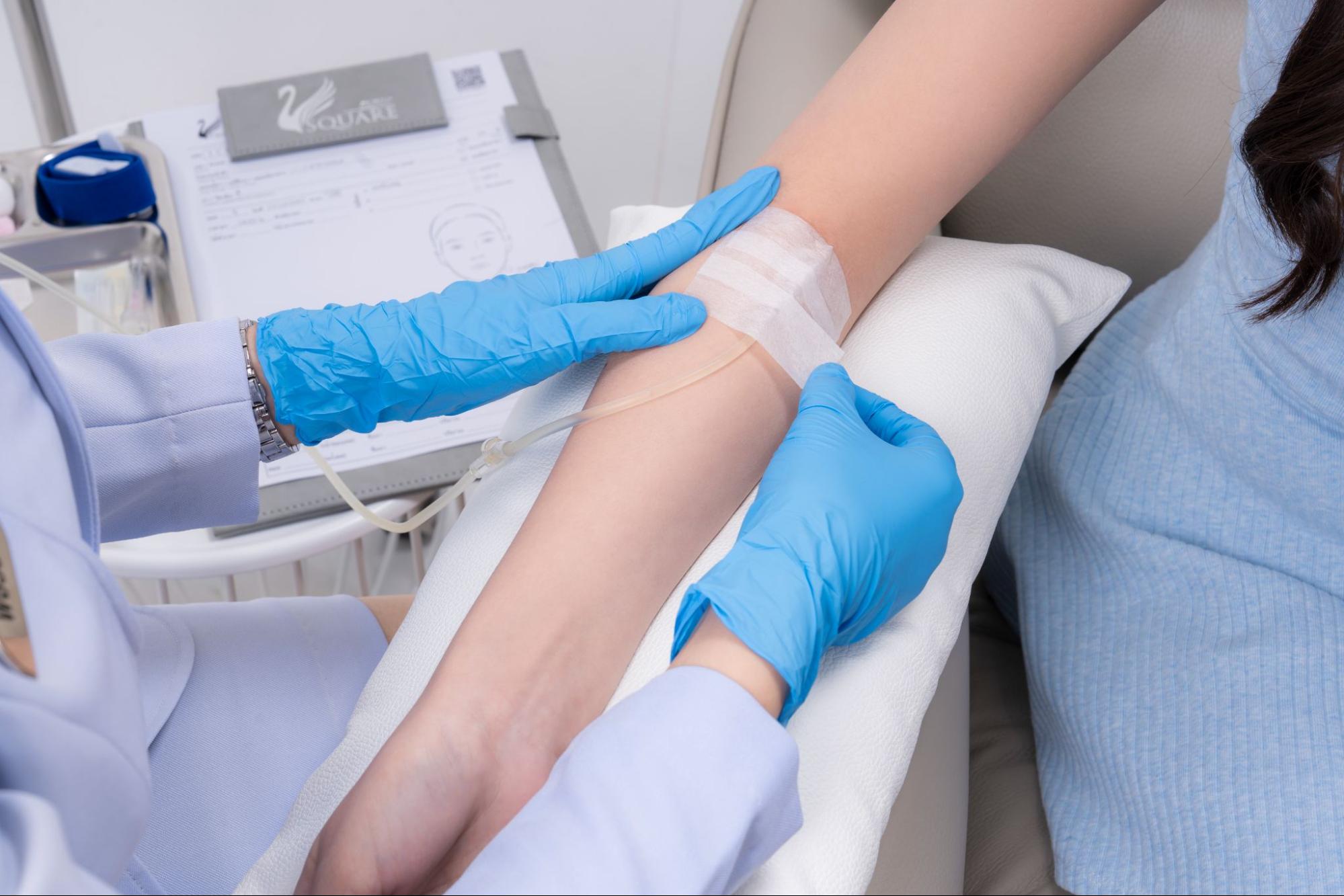 ทำ IV Drip ที่ V Square Clinic