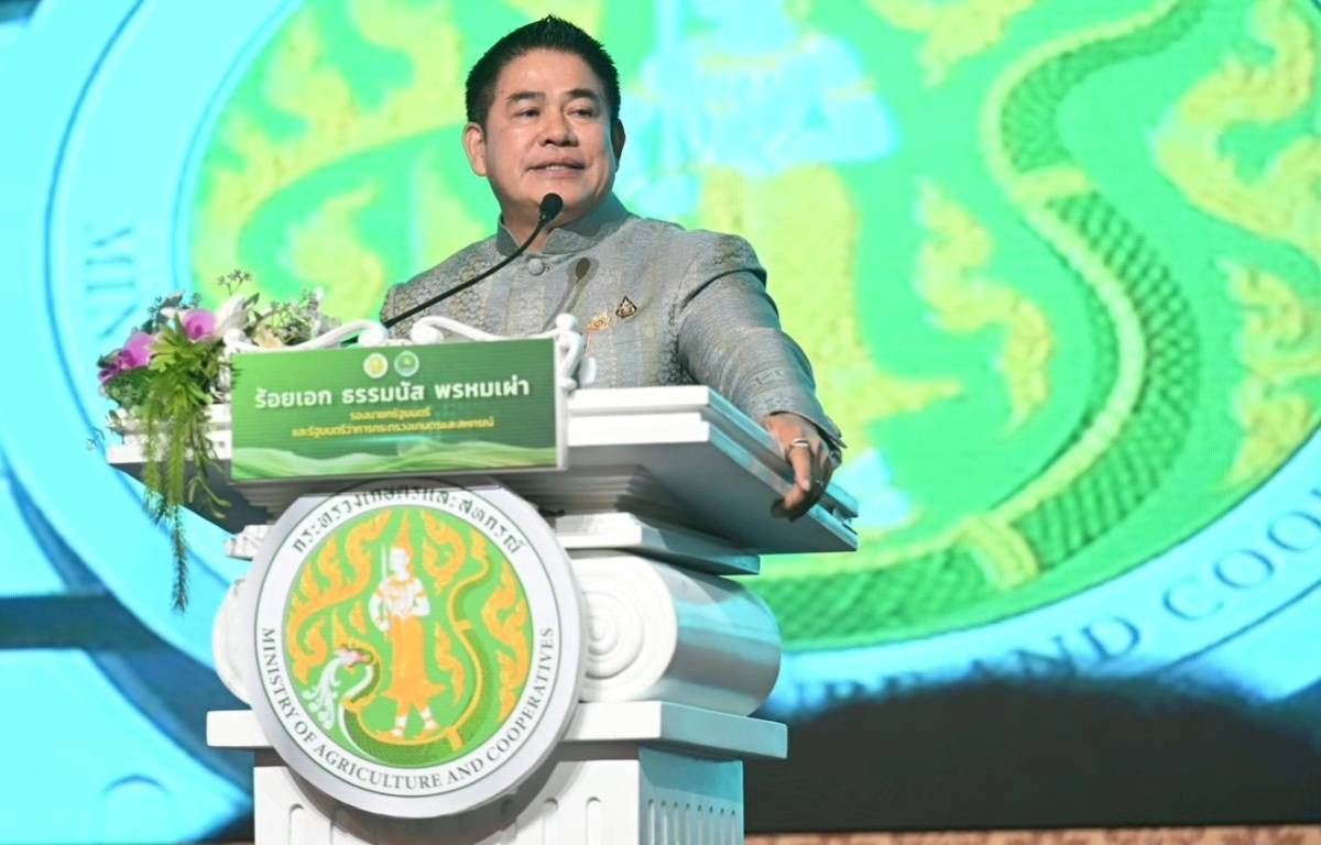 ธรรมนัสกันจอมพลังเป็นอะไรกัน