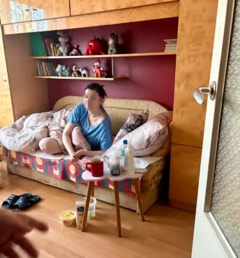 นรกบนดิน! สาวโปแลนด์ถูกพ่อแม่ขังในห้อง 27 ปี อ้าง ลูกถูกลักพาตัว-2