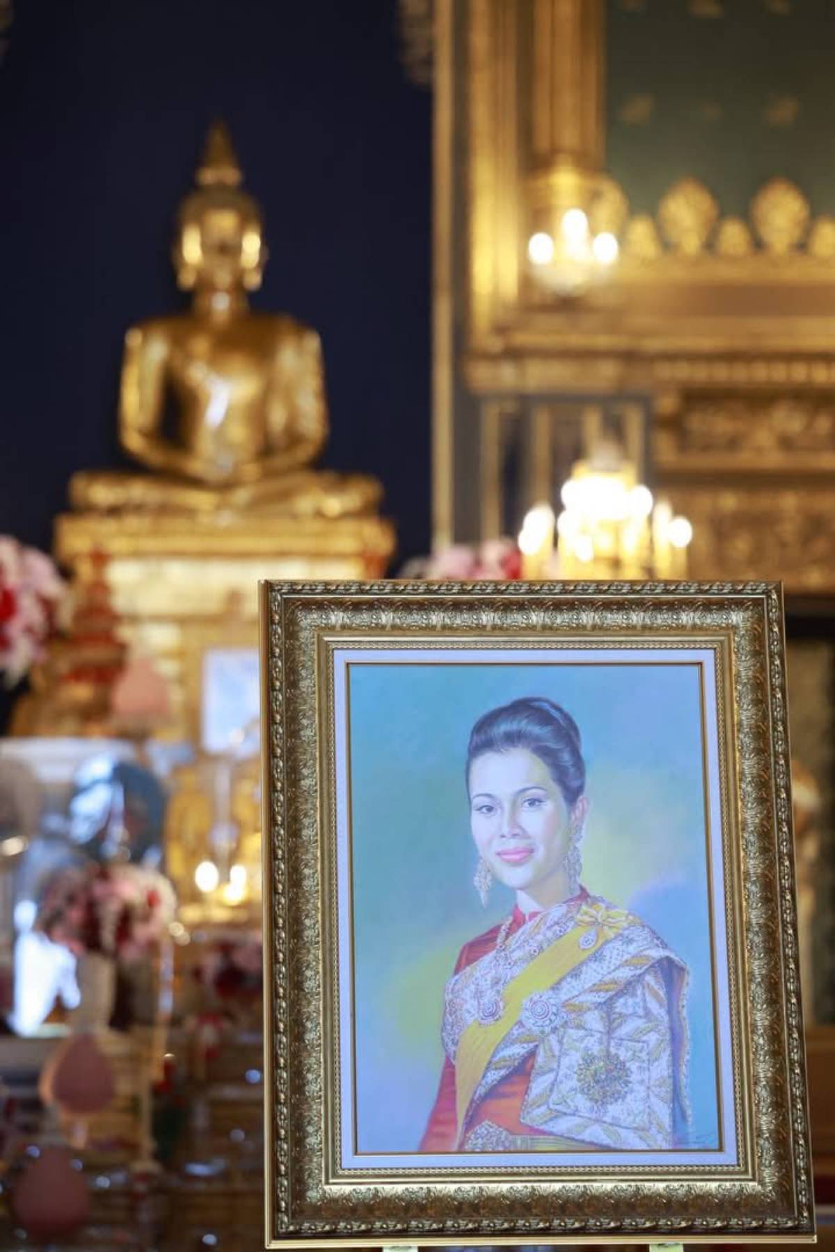 พระบรมฉายาลักษณ์ สมเด็จพระนางเจ้าสิริกิติ์ พระบรมราชินีนาถ