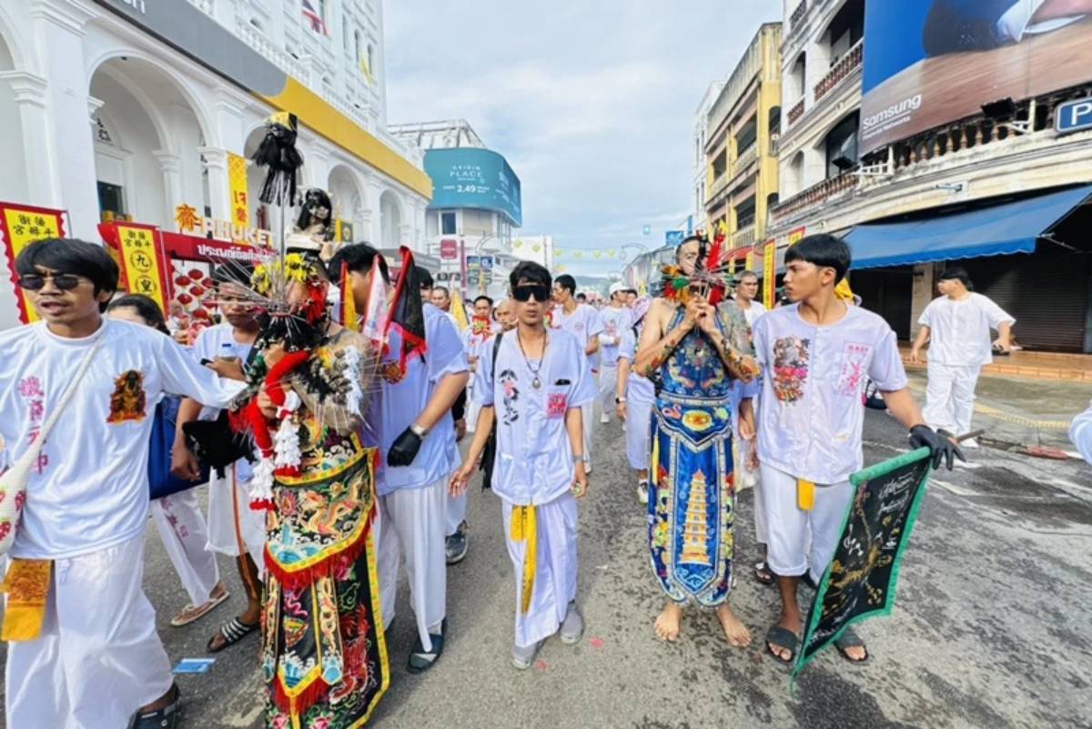 ประเพณีถือศีลกินผัก หรือ เจี๊ยะฉ่าย