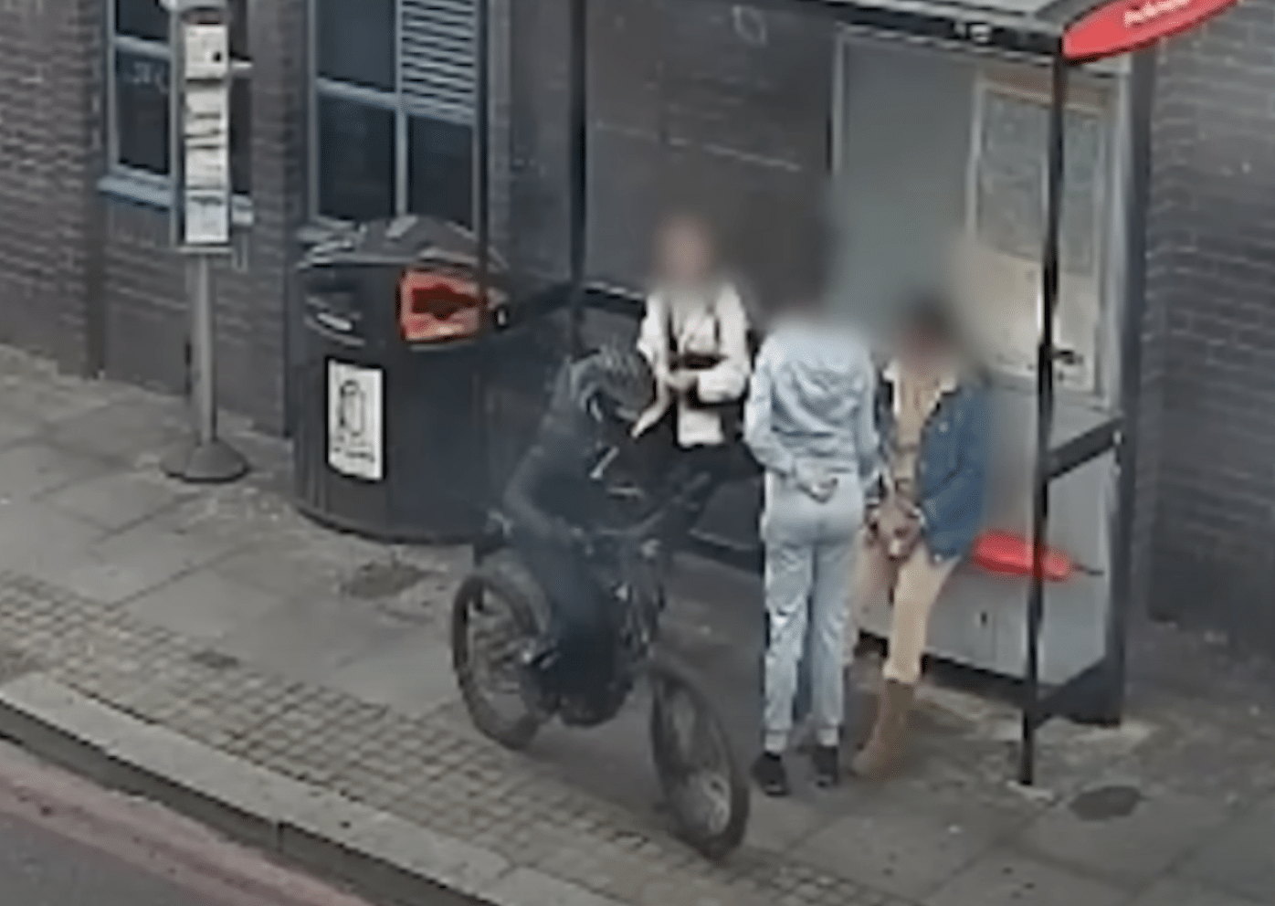 อังกฤษเมืองผู้ดี แต่โจรปล้นมือถือ พุ่ง 8 หมื่นเครื่องใน 1 ปี เครือข่ายข้ามชาติส่งขายจีน