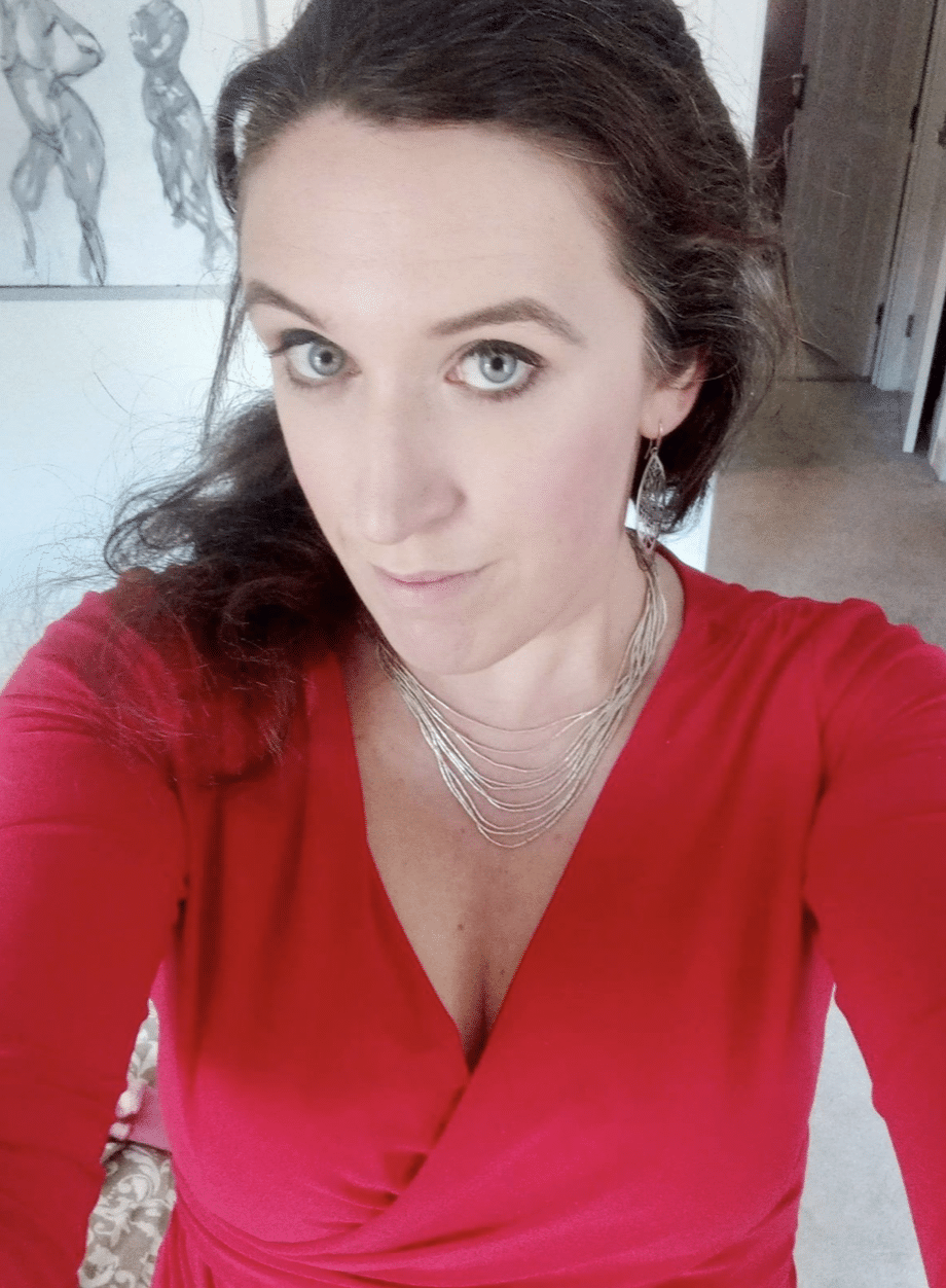 เปิดโลก 'ชูการ์เบบี้' อาชีพเดตชายแก่ ทำเงินหลักแสน กินหรูอยู่แพง 6 กฎเหล็ก ห้ามหลงรักแขก