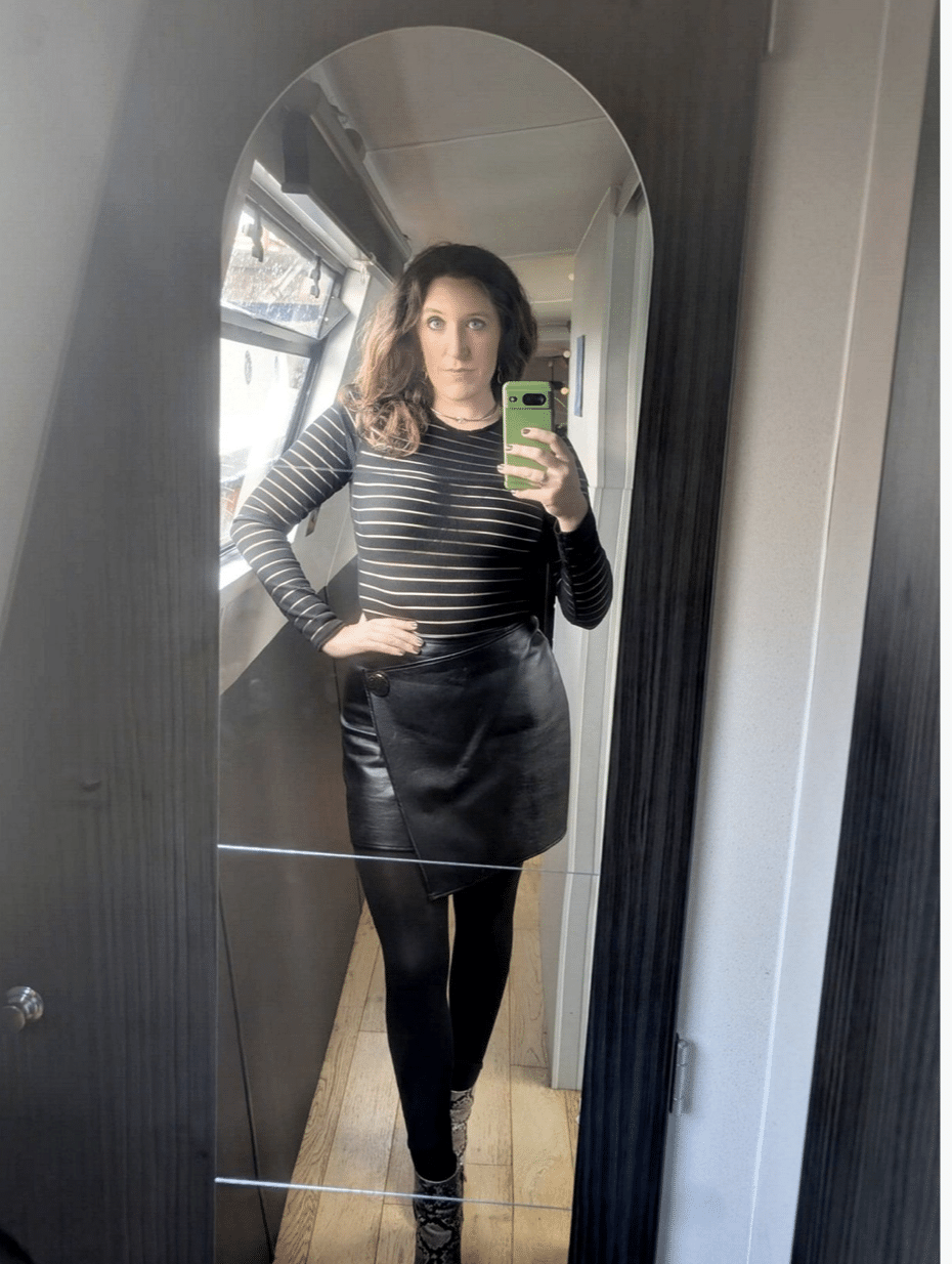 เปิดโลก 'ชูการ์เบบี้' อาชีพเดตชายแก่ ทำเงินหลักแสน กินหรูอยู่แพง 6 กฎเหล็ก ห้ามหลงรักแขก