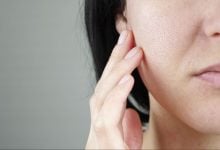 รูขุมขนกว้าง