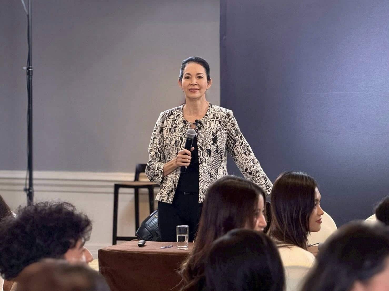 ส่งกำลังใจ คาร่า พลสิทธิ์ โพสต์ตัดพ้อชีวิต อาชีพอิสระทำท้อ รายรับไม่สัมพันธ์รายจ่าย-3