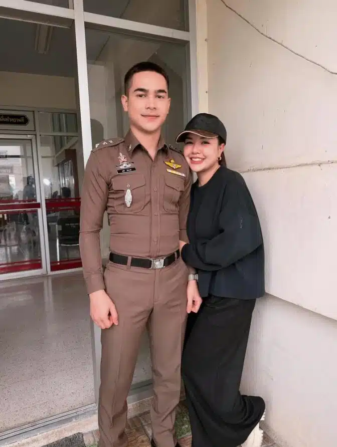 เจนนี่-ยิว