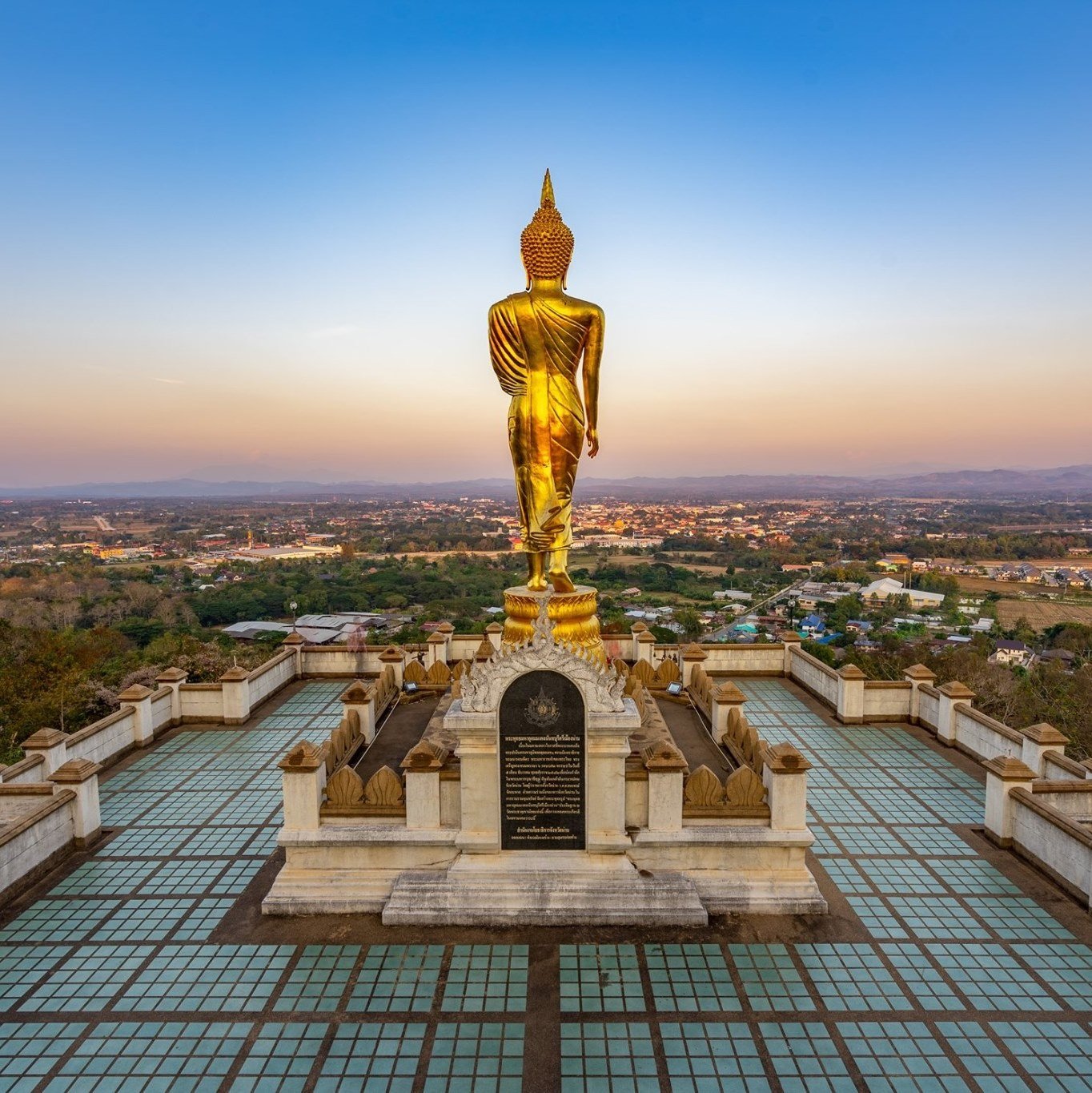 วัดพระธาตุเขาน้อย ตำบลดู่ใต้ อำเภอเมืองน่าน จังหวัดน่าน