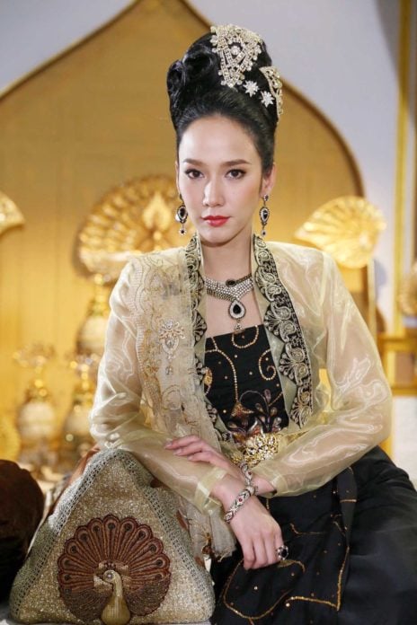 เพลิงพระนาง เวอร์ชั่น อั้ม พัชราภา