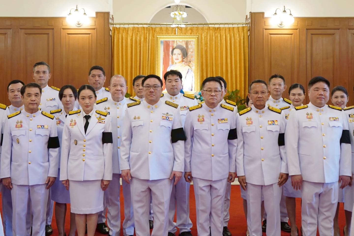 พรรคเพื่อไทย ถวายความอาลัย