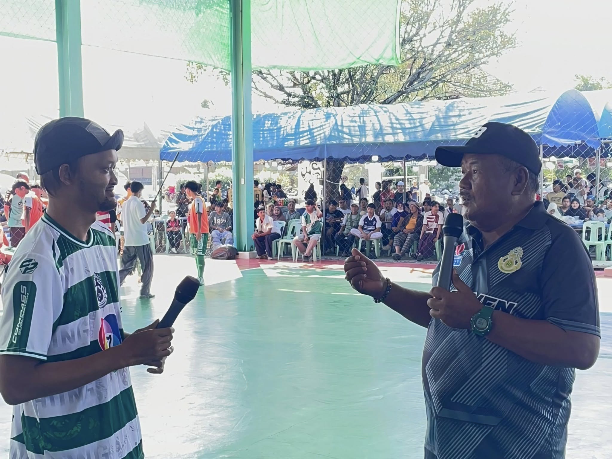 อาจารย์สกล นำทีมเตะฟุตซอล